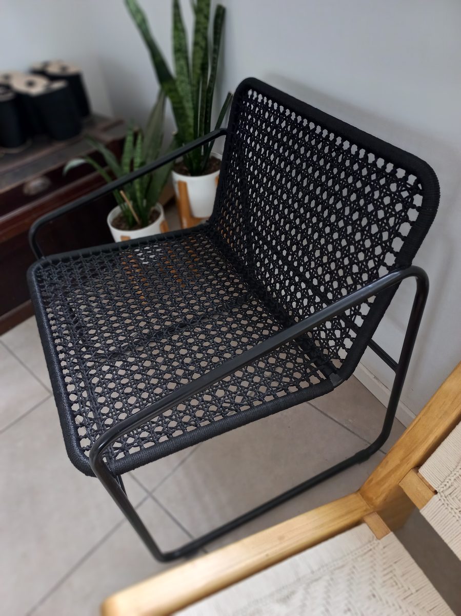 Poltrona restaurada con encordado artesanal – Pautaller Mendoza